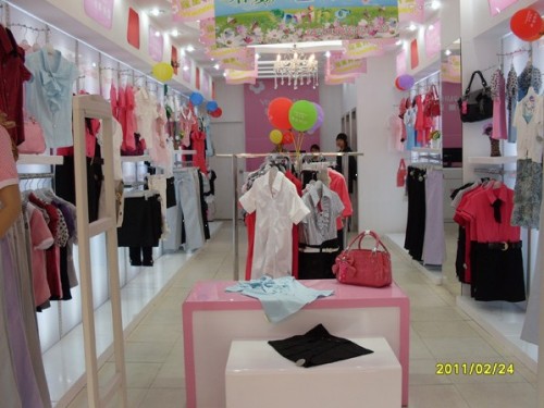 优美蕙女装店铺形象