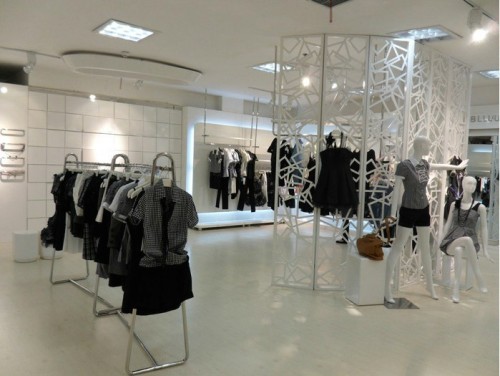 歌莱雅女装店铺展示