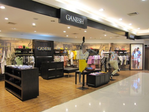 迦乃士休闲装店铺展示