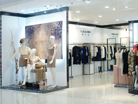 歌尔莉女装店铺展示