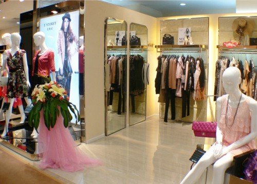 名典屋女装店铺形象