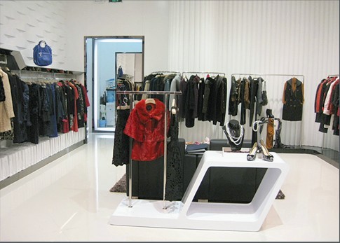 裘堤婼女装店铺展示