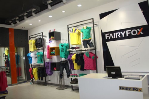 圣天狐休闲装店铺形象