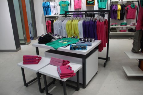 圣天狐休闲装店铺形象