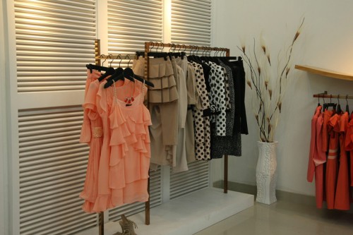 艾米索女装店铺形象