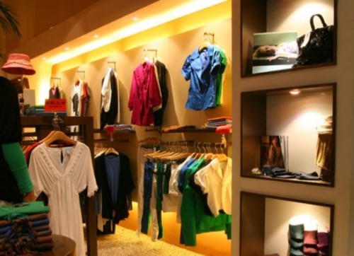 AKUALANI女装店铺展示