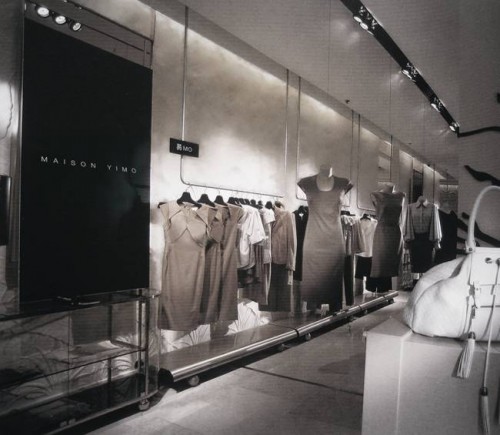 易墨女装店铺展示