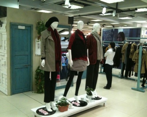 美仑美奂女装店铺形象