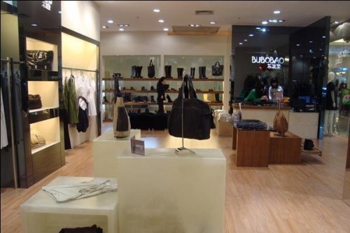 布波堡女装店铺展示