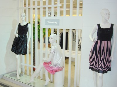 诗梦女装店铺展示