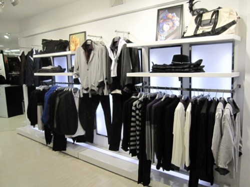 尼普顿男装店铺展示