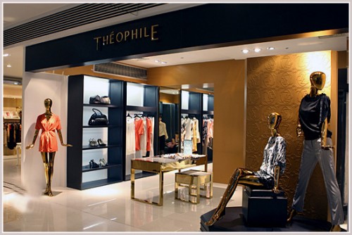 泰奥菲尔女装店铺展示