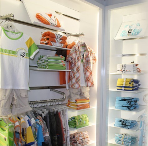 快乐斑马童装店铺形象