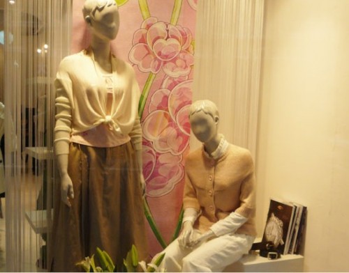 三思女装店铺展示