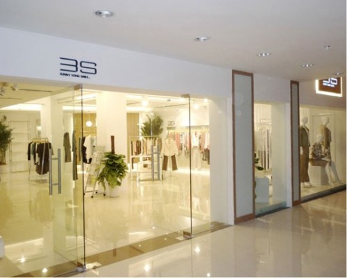 三思女装店铺展示