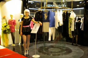STEVE&VIVIAN店铺
