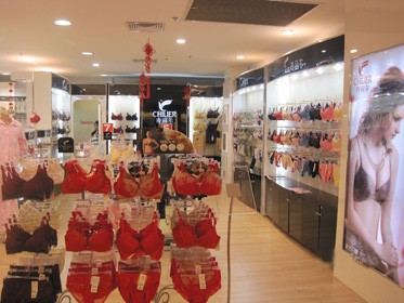 奇丽尔内衣店铺展示