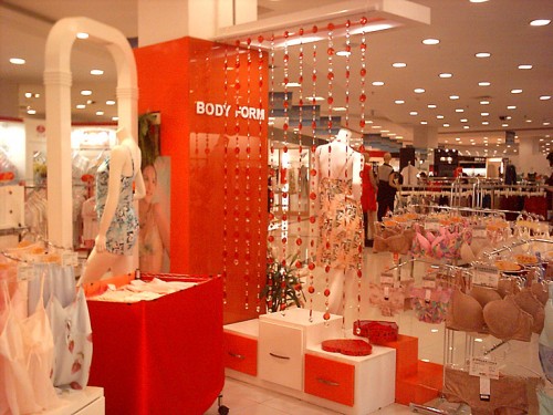 梦婷芳内衣店铺展示