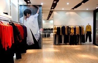 梦诗媞女装店铺形象