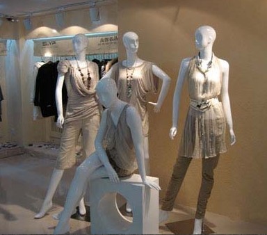 尚饰衣品女装店铺展示