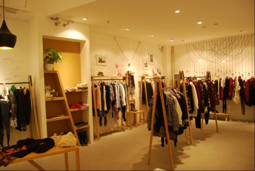 梵凯女装店铺展示