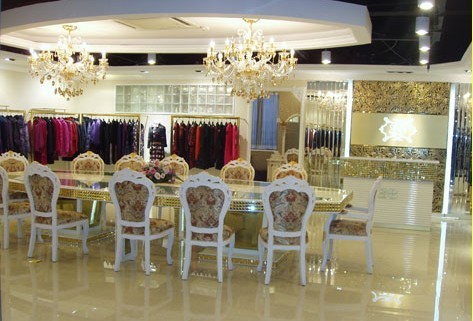 衣宝女装店铺形象