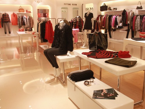 ERONS女装店铺形象