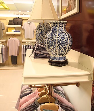 恺王男装店铺形象