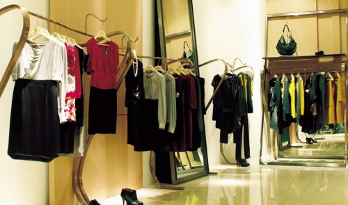 米珂拉女装店铺展示