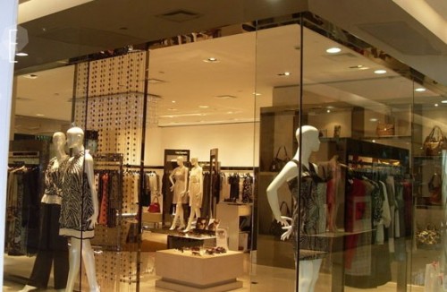 艾尼亚女装店铺展示