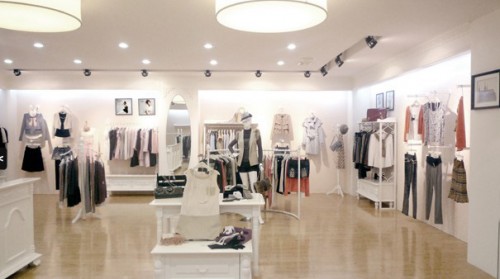 达妮娅女装店铺展示