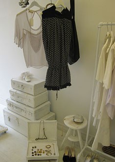 古缇女装店铺展示