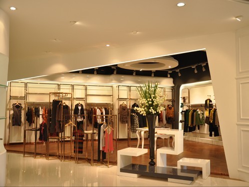 傲丝度女装店铺形象