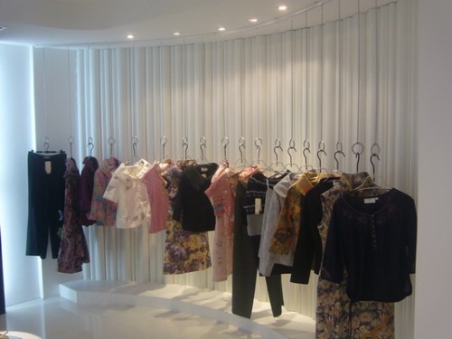 采邑女装店铺形象