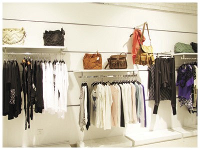 独辫子休闲装店铺形象