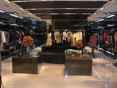 FLAVIOCASTELLANI女装店铺展示