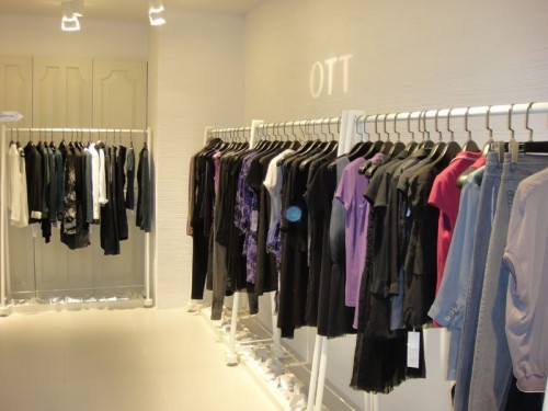 OTT女装店铺展示