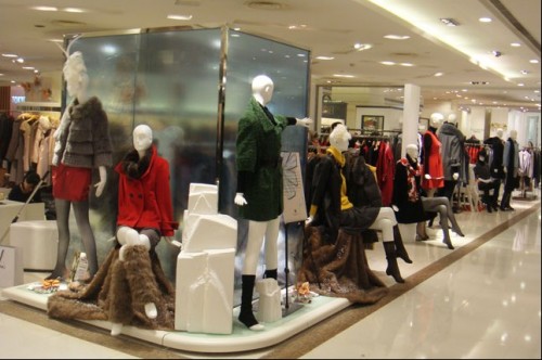 必梵珑女装店铺展示