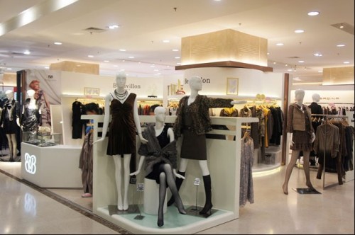 必梵珑女装店铺展示