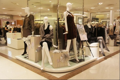 必梵珑女装店铺展示