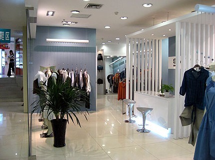 纯粹女装店铺展示