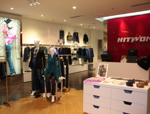 HITWON女装店铺展示