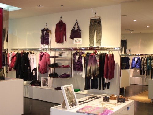 HITWON女装店铺展示