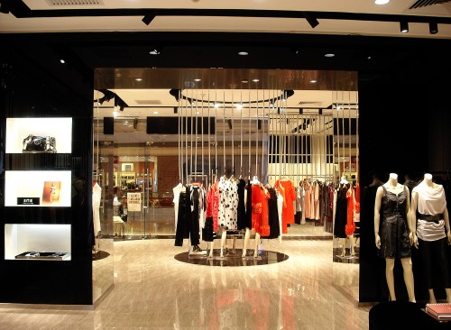 爱特爱女装店铺展示