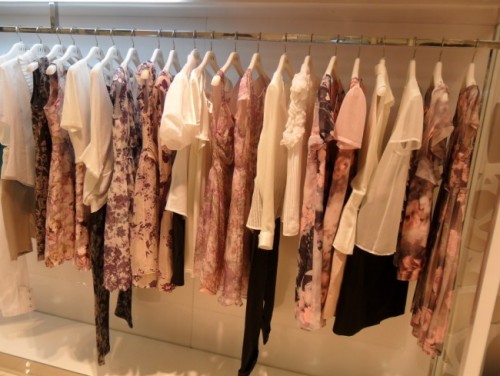 JOYO女装店铺展示