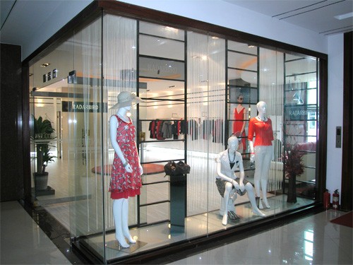 RADARBIRD女装店铺形象