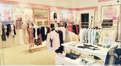 法妮女装店铺形象