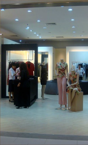 红香枫女装店铺形象