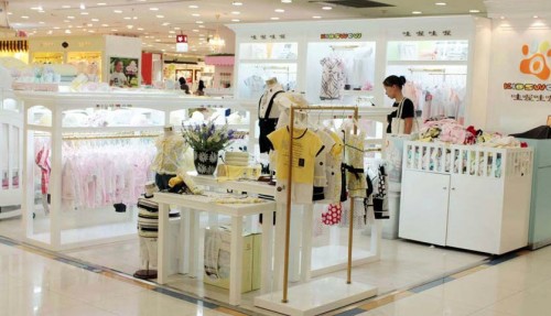 哇喔哇喔 童装店铺展示