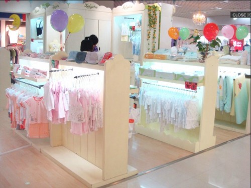 哇喔哇喔 童装店铺展示